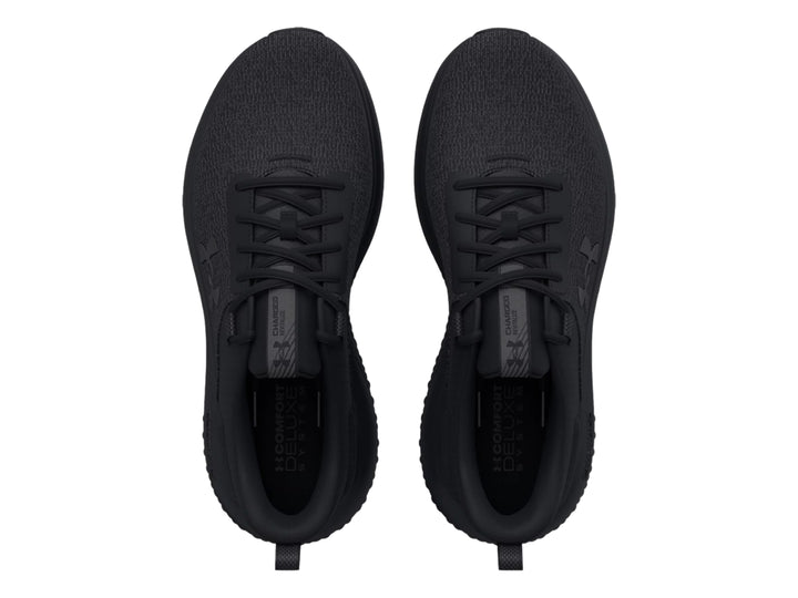 Tenis deportivos Under Armour color negro con suela Charged Revitalize.