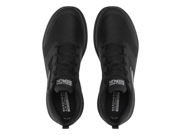 Tenis deportivos Skechers Go Run Consistent en color negro con malla transpirable y suela cómoda.