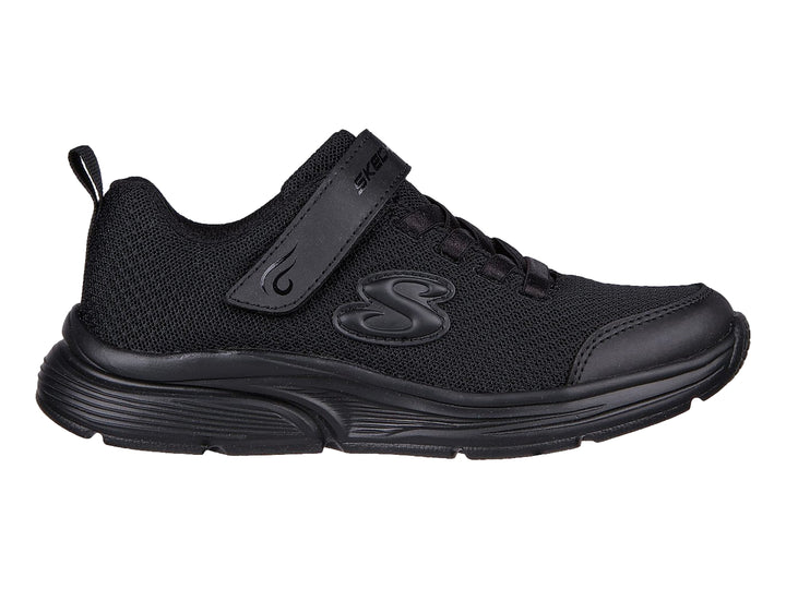 Tenis deportivos Skechers para niña en color negro con malla y cierre de correa.