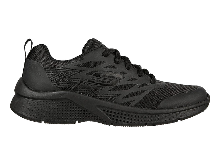 Tenis deportivos Skechers para Niño en color negro con tejido de malla y suela robusta.