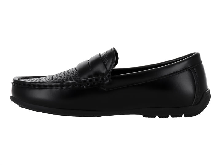 Zapato tipo mocasín color negro para niño en material sintético.