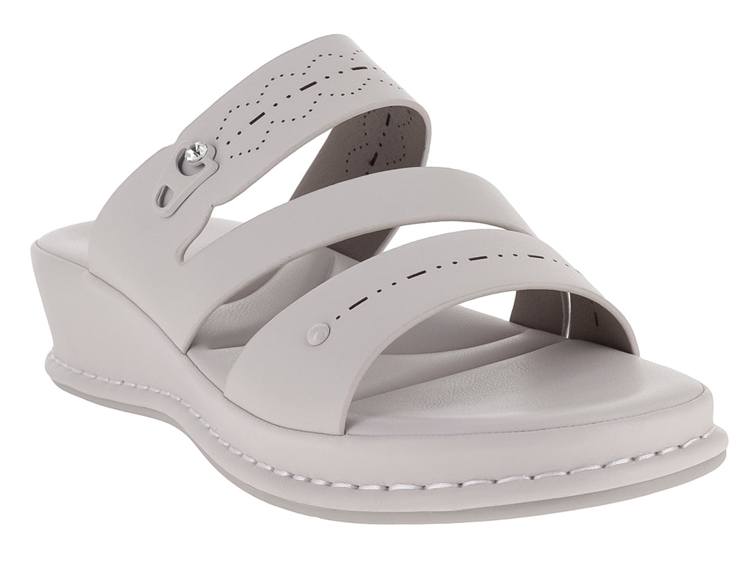 Sandalia de plataforma color gris con correas ajustables y suela gruesa para mujer.