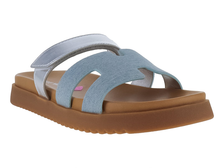 Sandalias Steve Madden Jmaxi en color azul denim con correa plateada y suela ancha de plataforma café.