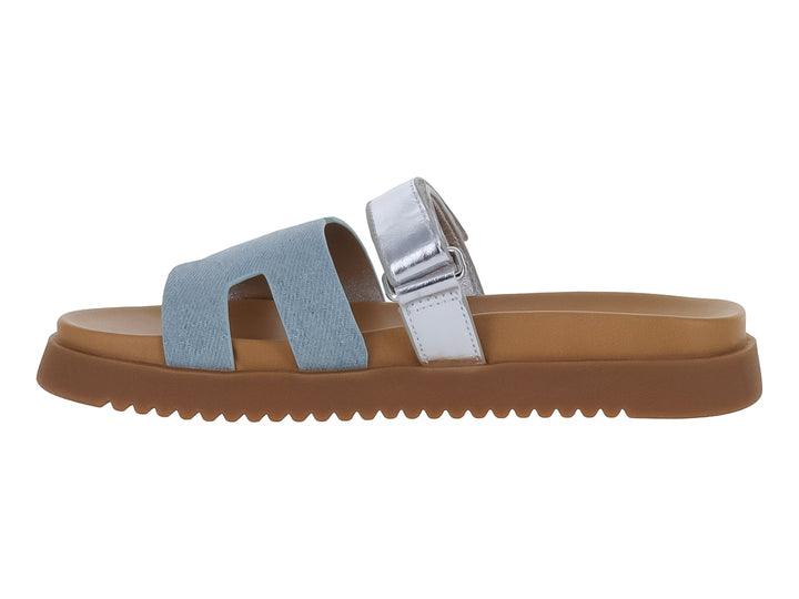 Sandalias Steve Madden Jmaxi en color azul denim con correa plateada y suela ancha de plataforma café.