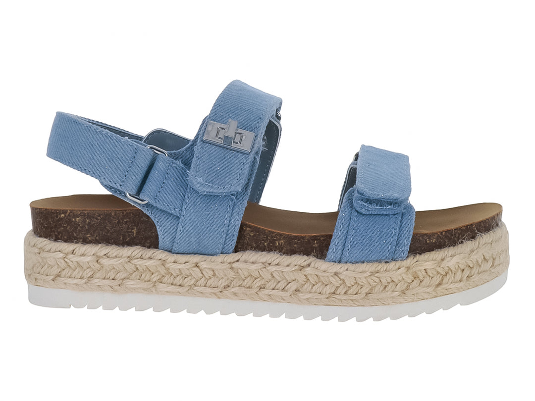 Sandalias Steve Madden de plataforma en color azul denim con suela de esparto y base blanca dentada.