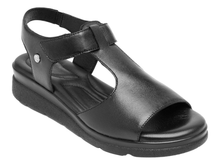 Sandalia Flexi para mujer en color negro, fabricada en cuero vacuno con plataforma y correa ajustable.