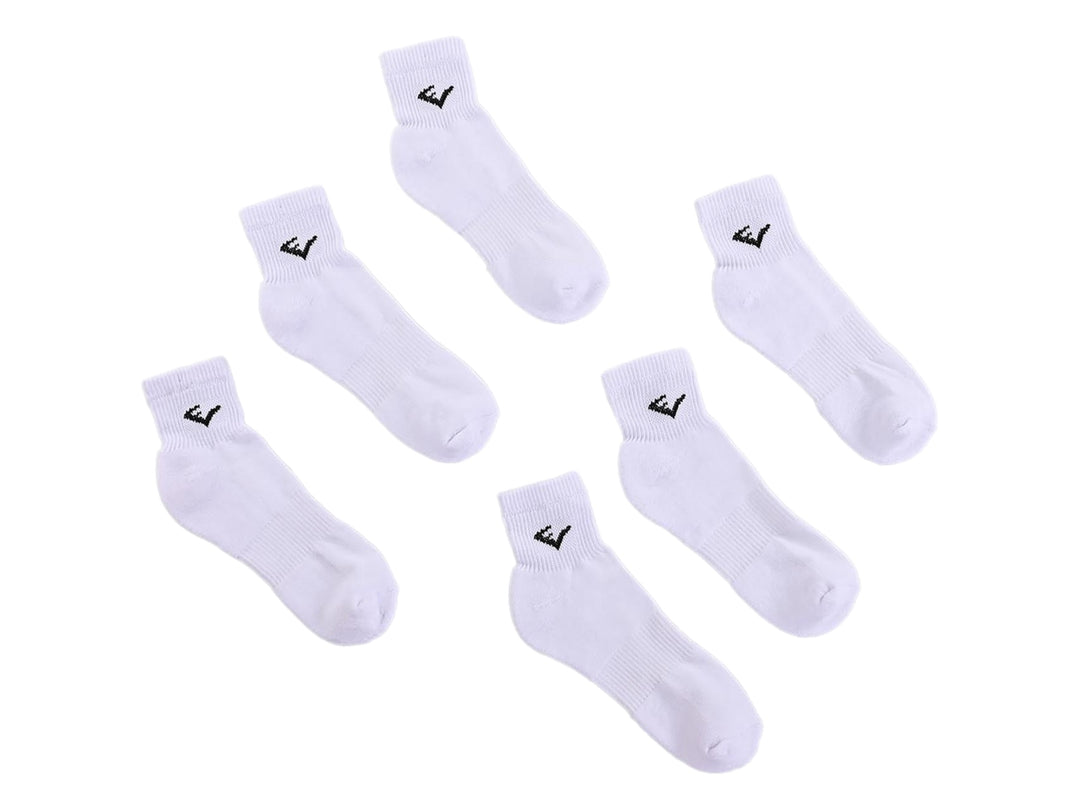 Set de 6 calcetines blancos deportivos de la marca Everlast.