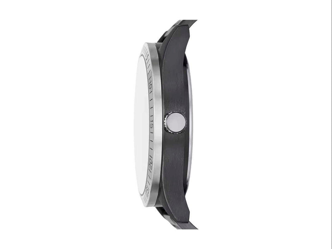 Set de 3 piezas FOLIO compuesto por un reloj, una pulsera y un collar en colores negro y plateado.