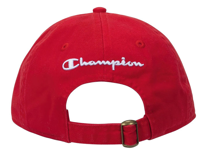 Gorra roja de la marca Champion con logotipo bordado en el frente y visera curva.