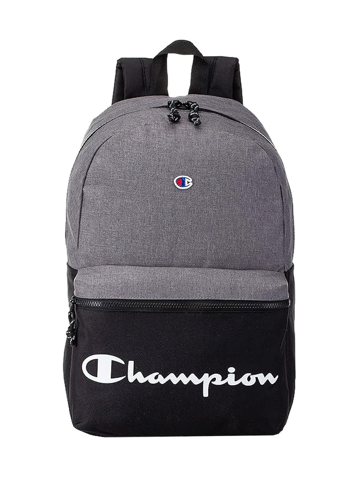Mochila Champion en color gris jaspeado con base y bolsillo frontal negro con logotipo blanco.