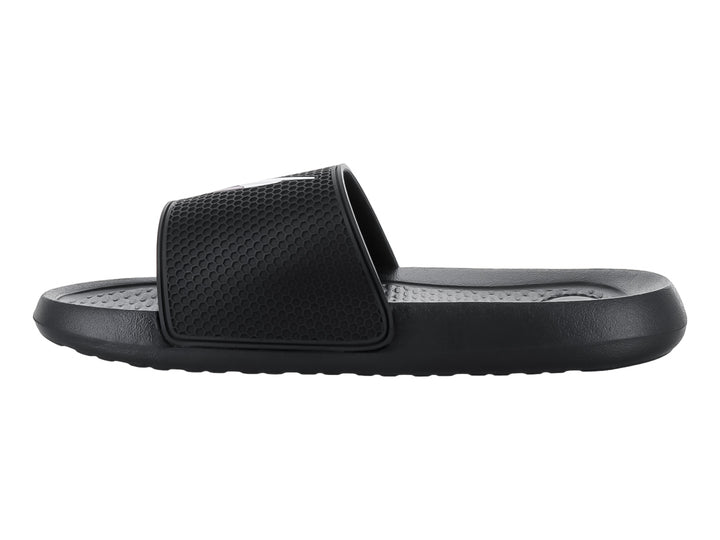 Sandalia Nautica Siren 19 color negro con banda superior texturizada y suela ergonómica.