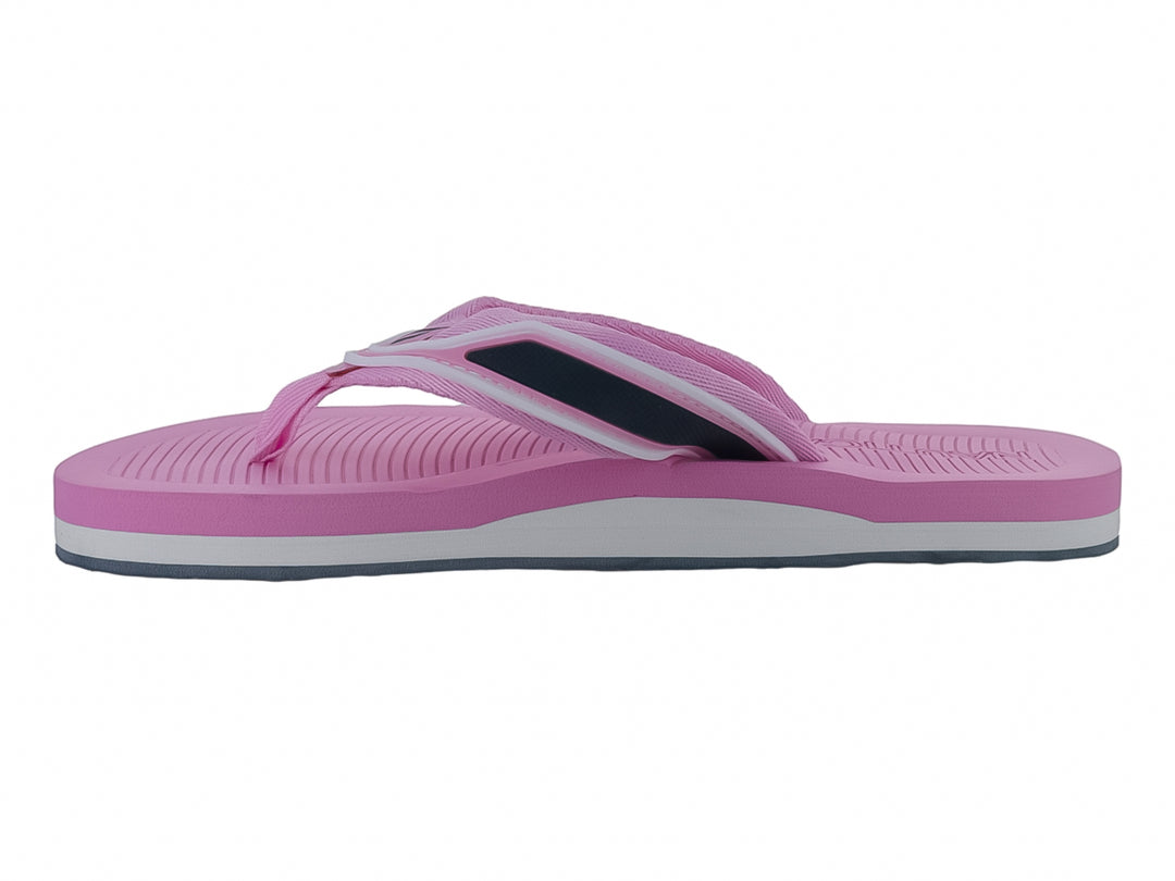 Sandalias Nautica color rosa con detalles en blanco y azul marino.