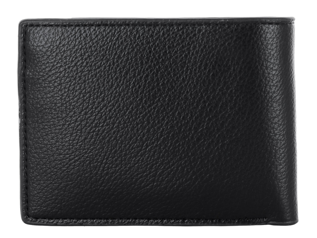 Cartera de color negro con textura rugosa y diseño clásico plegable.