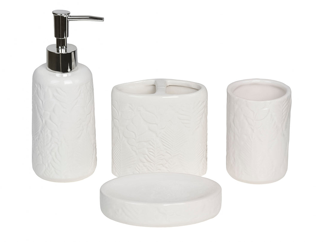 Set de accesorios para baño de 4 piezas en cerámica blanca con relieves decorativos y dispensador cromado.