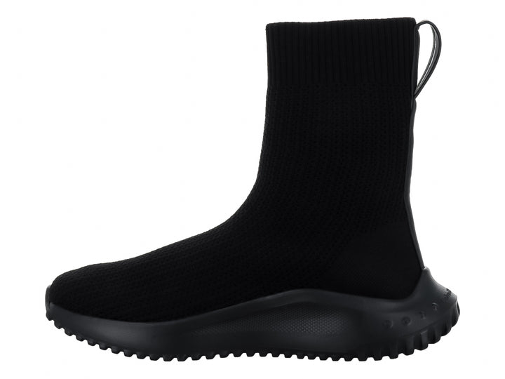 Tenis negros de Calvin Klein estilo calcetín con suela gruesa y acabado mate.