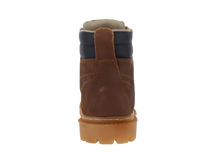 Bota de piel nubuck color cobre con suela gruesa y cordones.