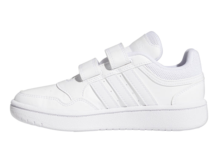 Tenis Adidas Hoops 3.0 CF en color blanco total con cierre de doble correa de velcro para niños.