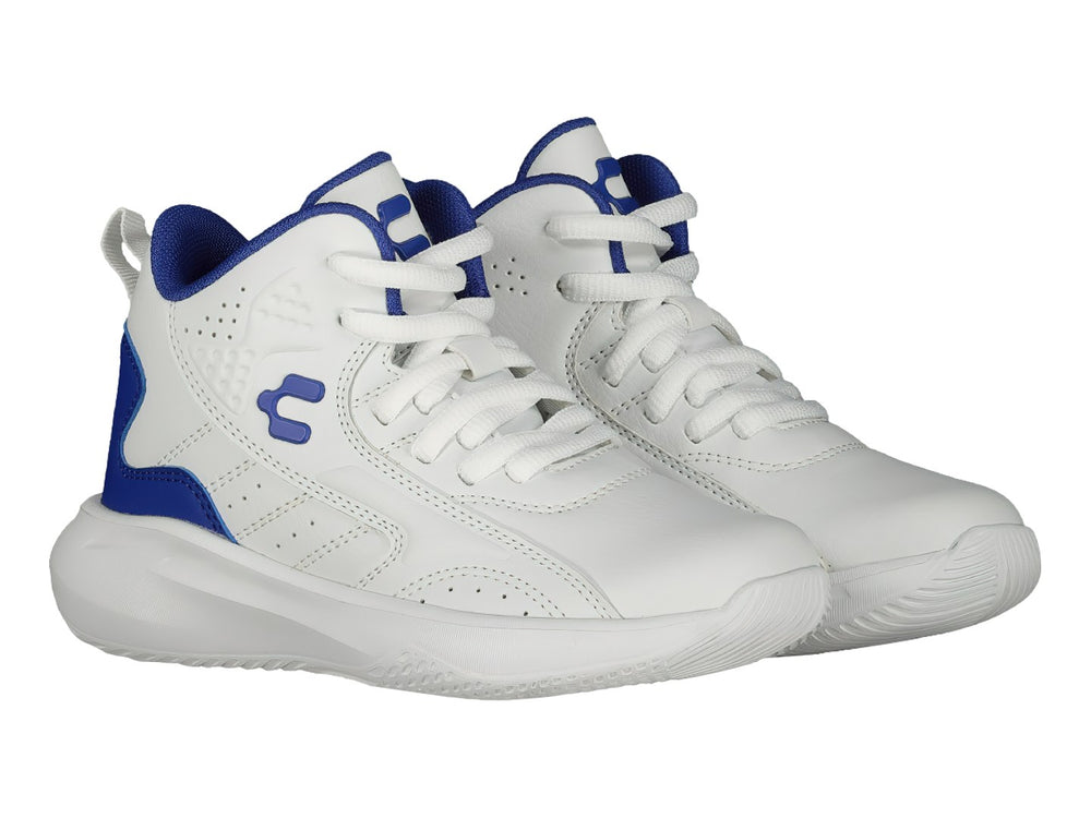 Tenis de baloncesto Charly color blanco con detalles en azul rey y corte alto.