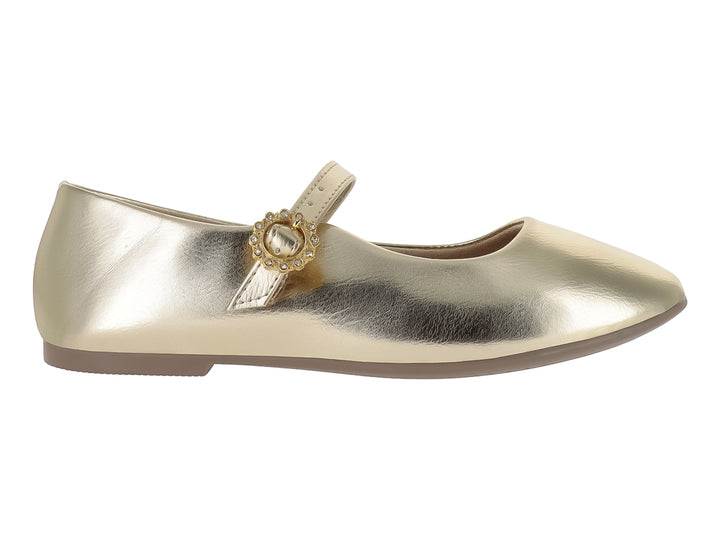 Zapato plano dorado metálico para niña con correa y hebilla decorativa.