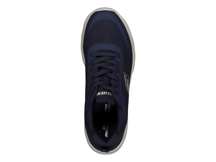 Tenis deportivos Skechers en color azul marino con suela blanca y agujetas.