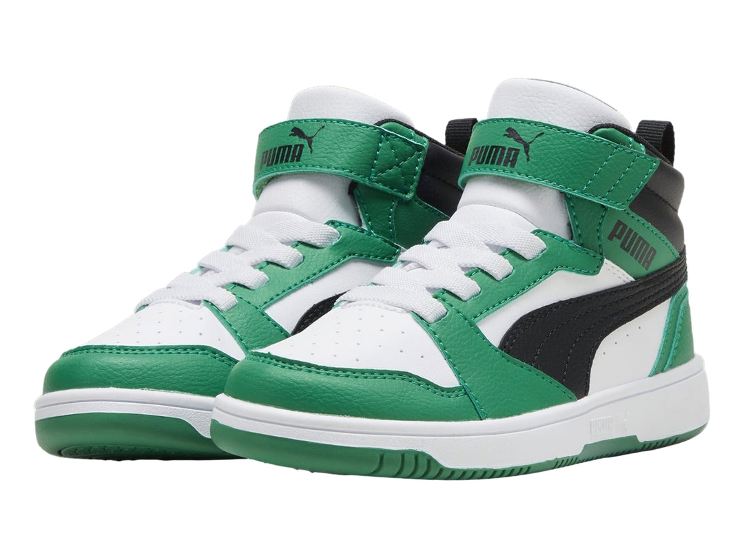 Tenis PUMA Rebound V6 Mid AC+PS en colores blanco, verde y negro con cierre de velcro y cordones.