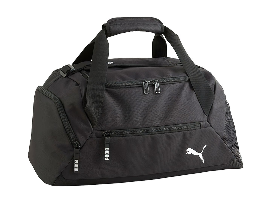Maleta deportiva PUMA Teamgoal color negro con asas superiores y logotipos blancos en los costados.