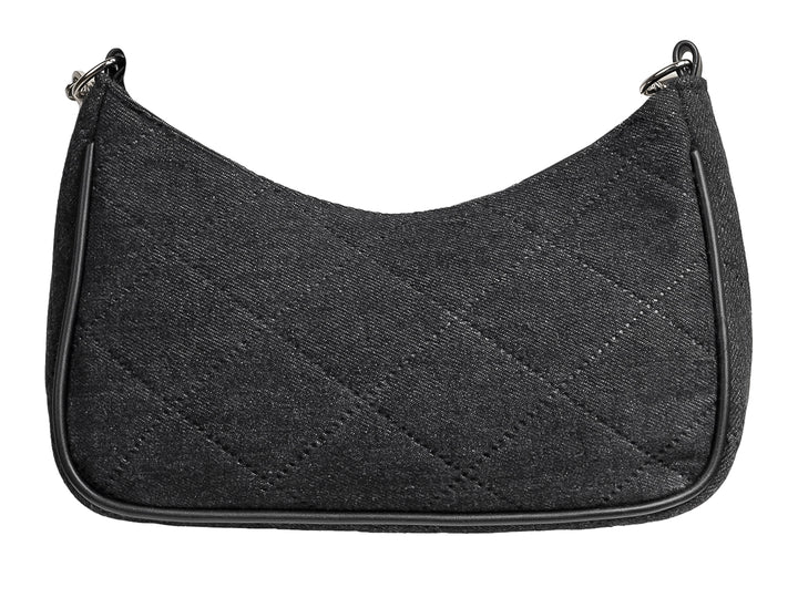 Bolso Ferretina negro con diseño acolchado de rombos, asa de cadena plateada y correa ajustable.