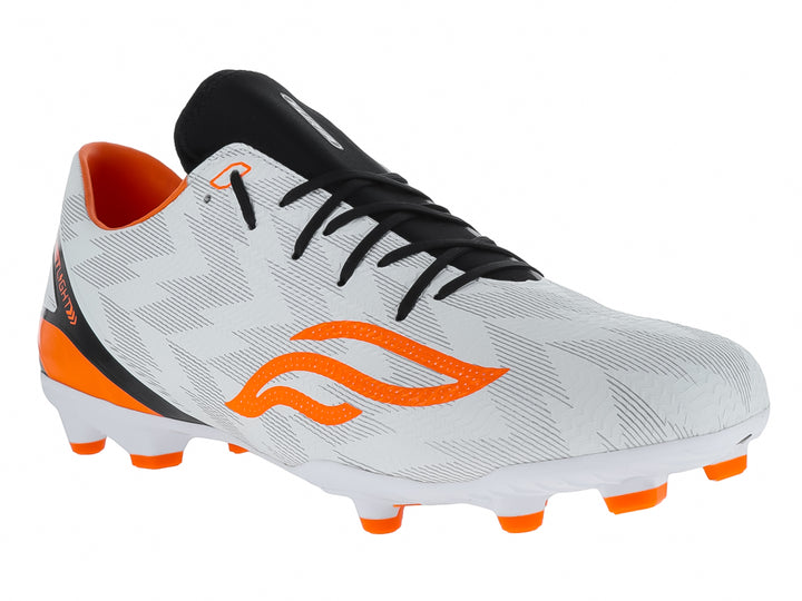Zapato de fútbol Furia color blanco con detalles en naranja y negro, diseño Fastlight para pasto natural.