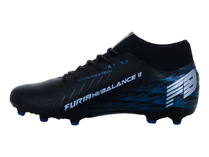 Botín de fútbol FURIA color negro con detalles y tacos en color azul.