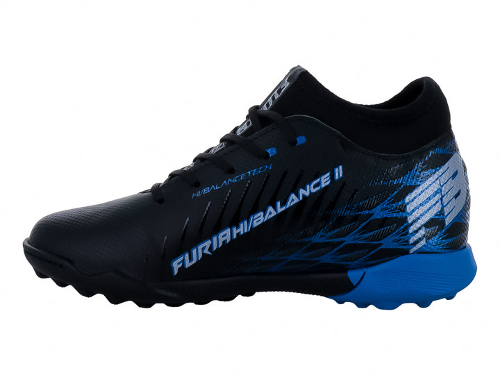 Zapato de fútbol Furia para niños en color negro con detalles y suela azul.