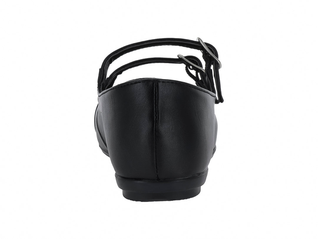 Zapato plano negro de piel con dos correas y hebillas plateadas.