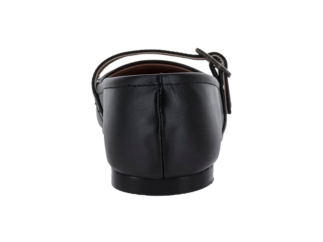 Zapato plano negro de cuero con correa y hebilla plateada.