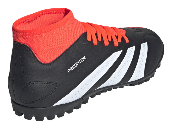 Calzado de fútbol Adidas Predator Club Sock en color negro con detalles y agujetas en rojo semi flash red.