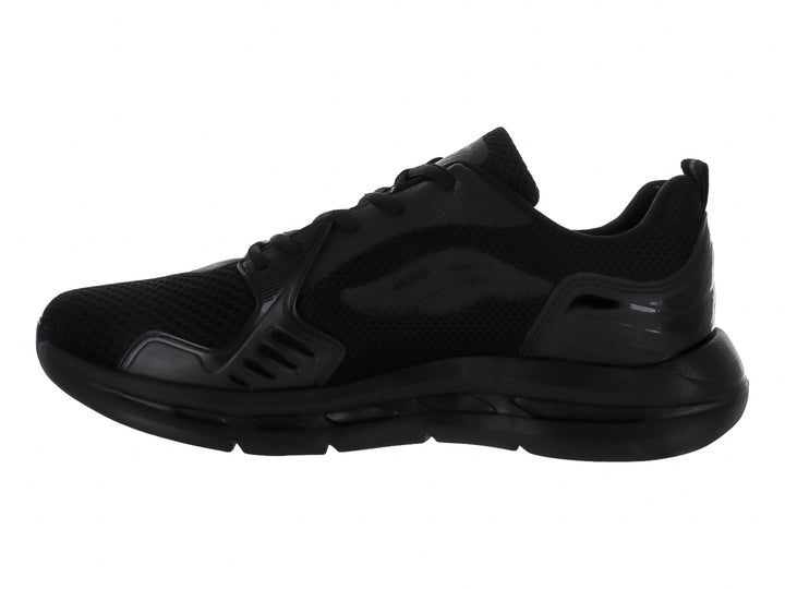Tenis deportivos color negro para hombre con malla transpirable y suela gruesa.
