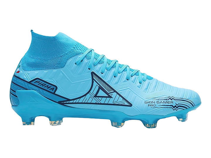 Zapato de fútbol Pirma Brasil en color azul rey con detalles negros y cuello de tela elástica.