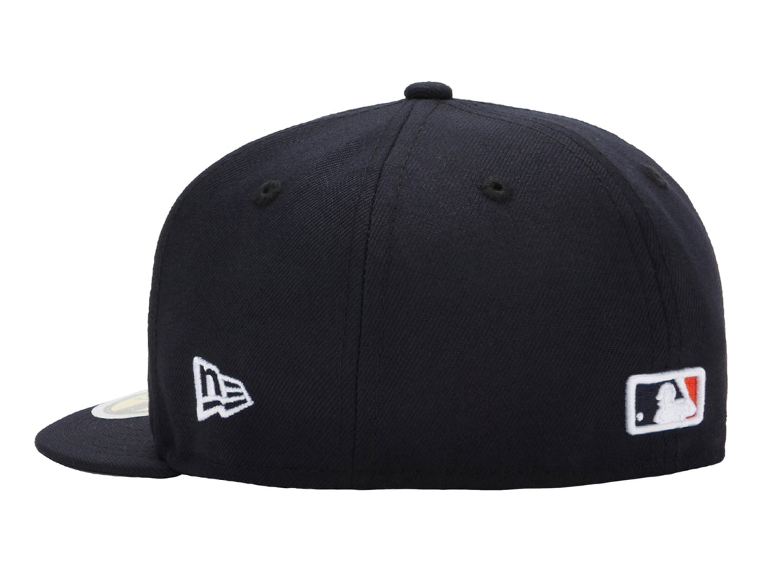 Gorra New Era color navy con visera plana y logotipo bordado de los Houston Astros en el frente.