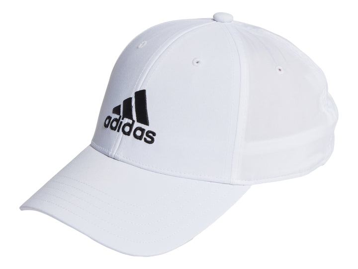 Gorra deportiva Adidas de color blanco con logotipo negro bordado en el frente.