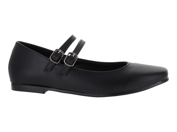 Zapato plano color negro con dos correas y hebillas plateadas.