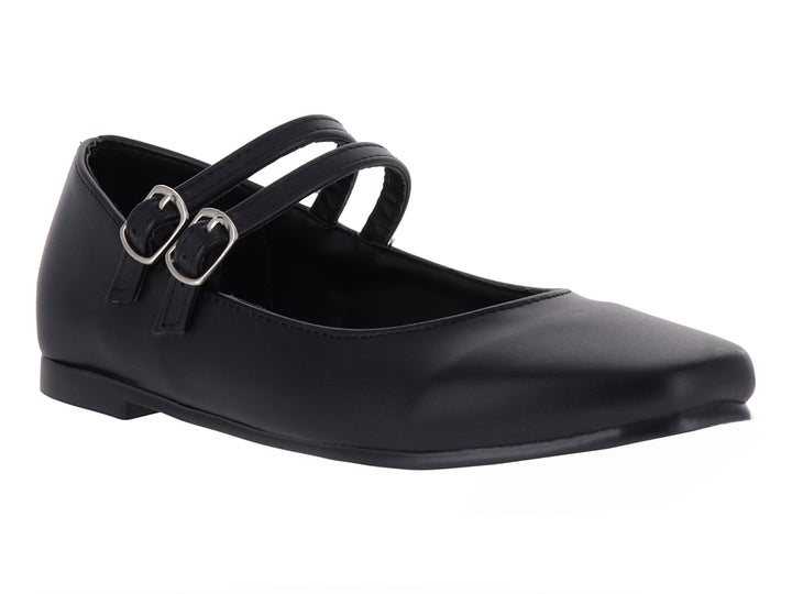 Zapato plano color negro con dos correas y hebillas plateadas.