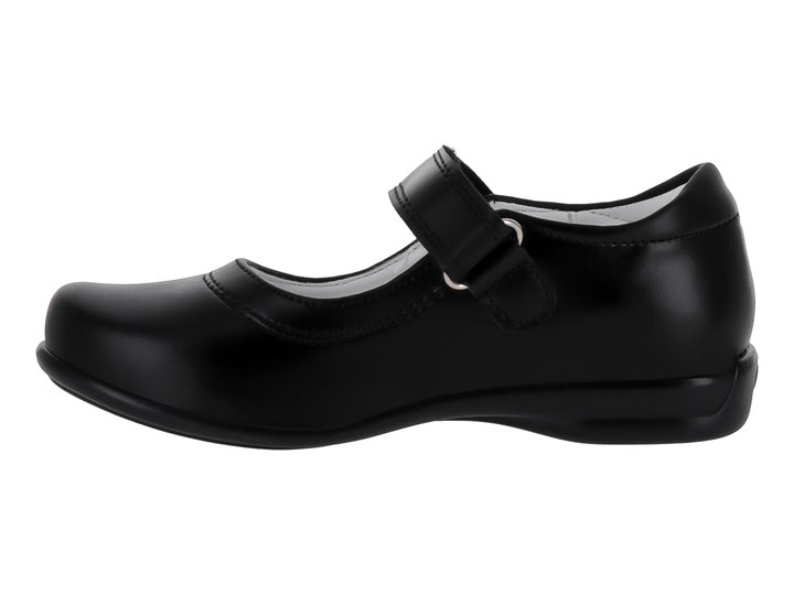 Zapato escolar negro para niña estilo Mary Jane con correa y punta redondeada.
