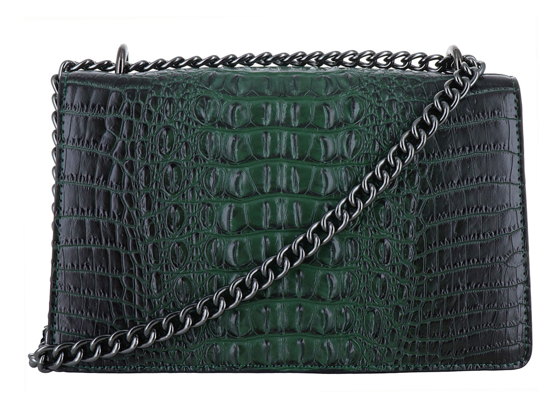 Bolso verde militar con textura de cocodrilo y cierre metálico en forma de serpiente.