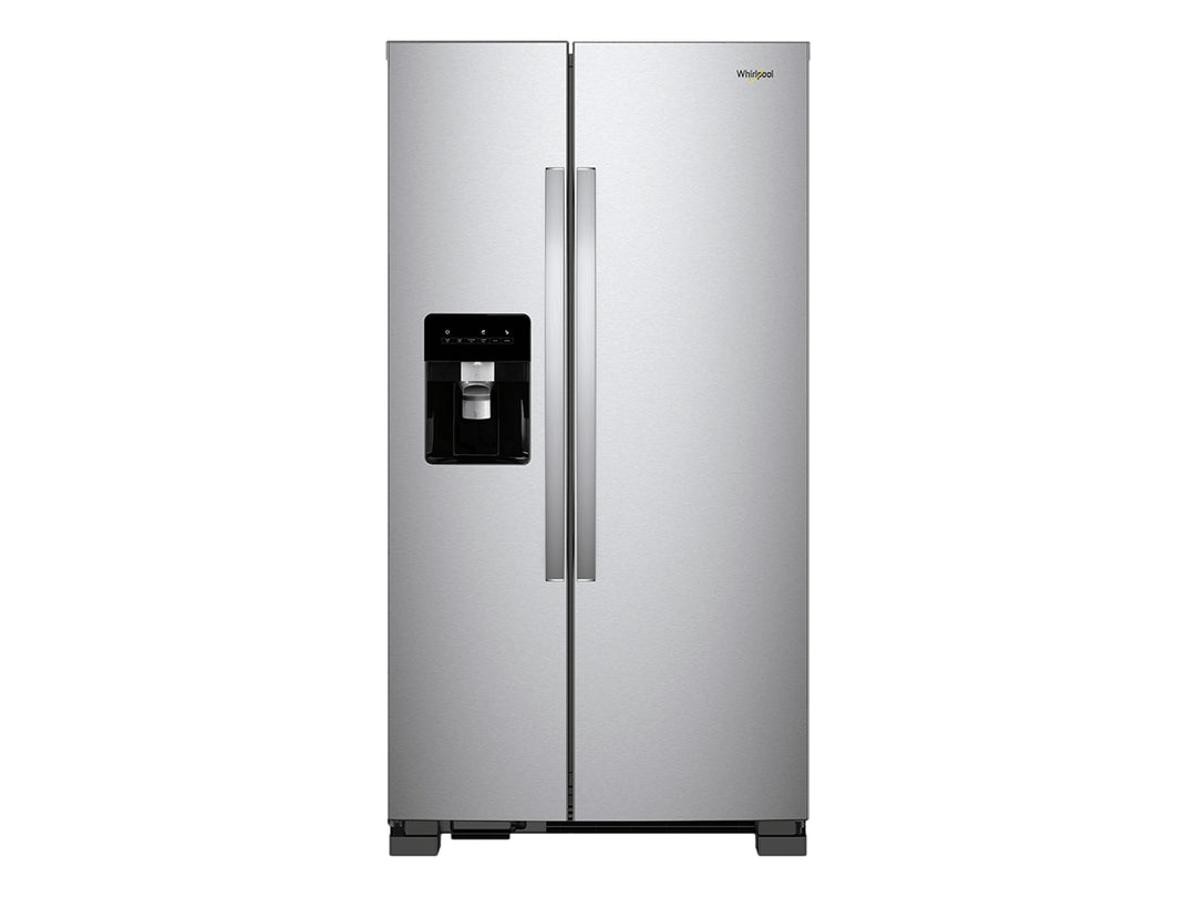 Refrigerador Whirlpool de dos puertas en color silver con dispensador de agua y hielo integrado.