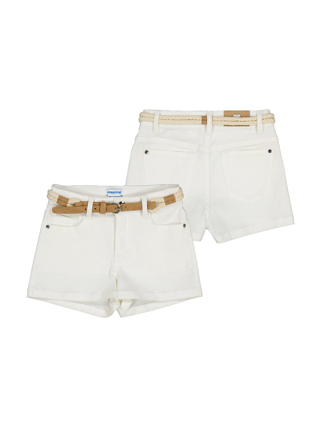 Shorts blancos para niña de marca Mayoral con cinturón beige incluido.