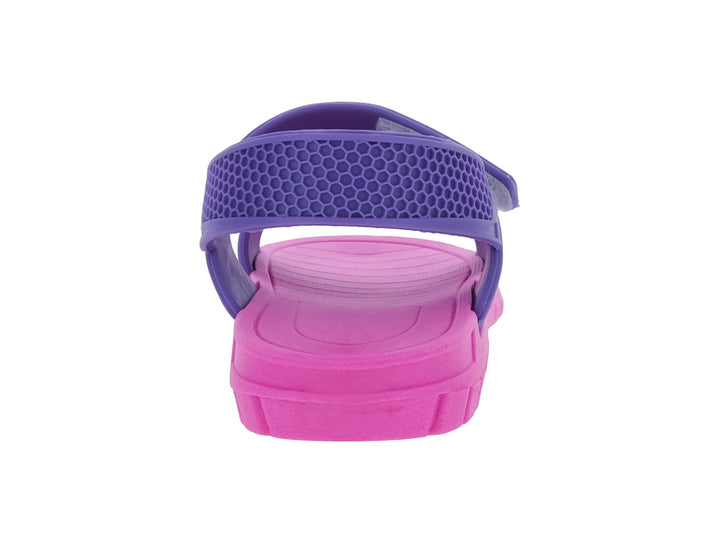 Sandalia infantil con suela rosa y correas moradas con textura hexagonal y detalles decorativos.