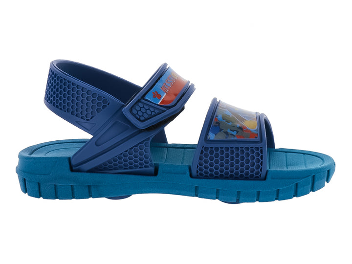 Sandalia azul con correas ajustables y textura de panal en las tiras.