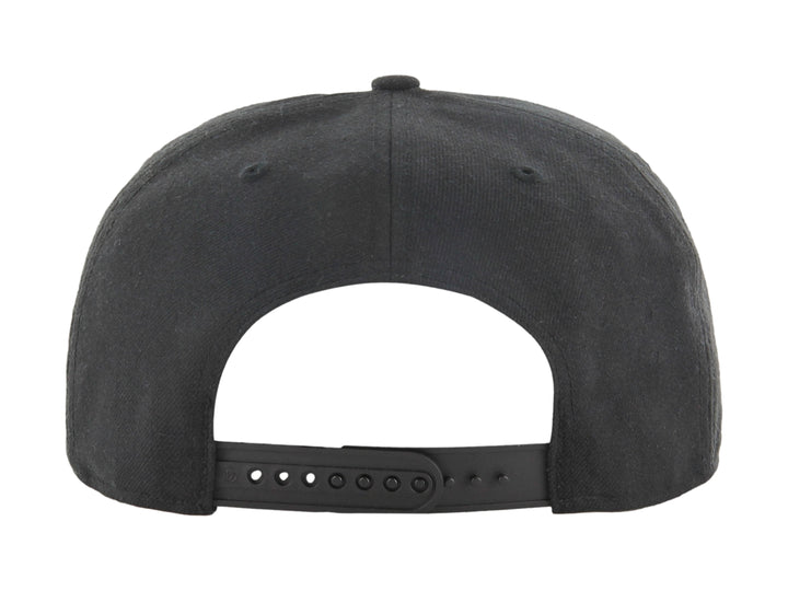 Gorra de béisbol negra 47 Brand con logotipo de los New York Yankees en el frente.
