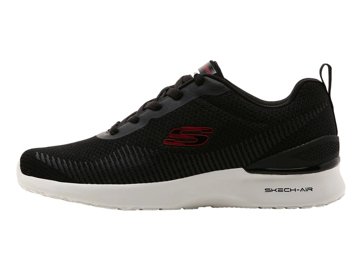 Tenis deportivos Skechers color negro con suela blanca y detalles en malla.