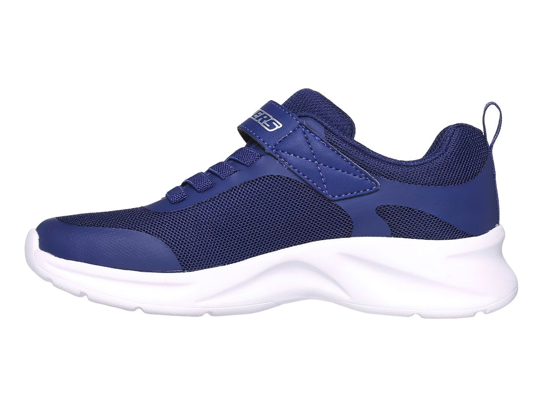 Tenis deportivos Skechers para niño en color azul marino con suela blanca y cierre de velcro.