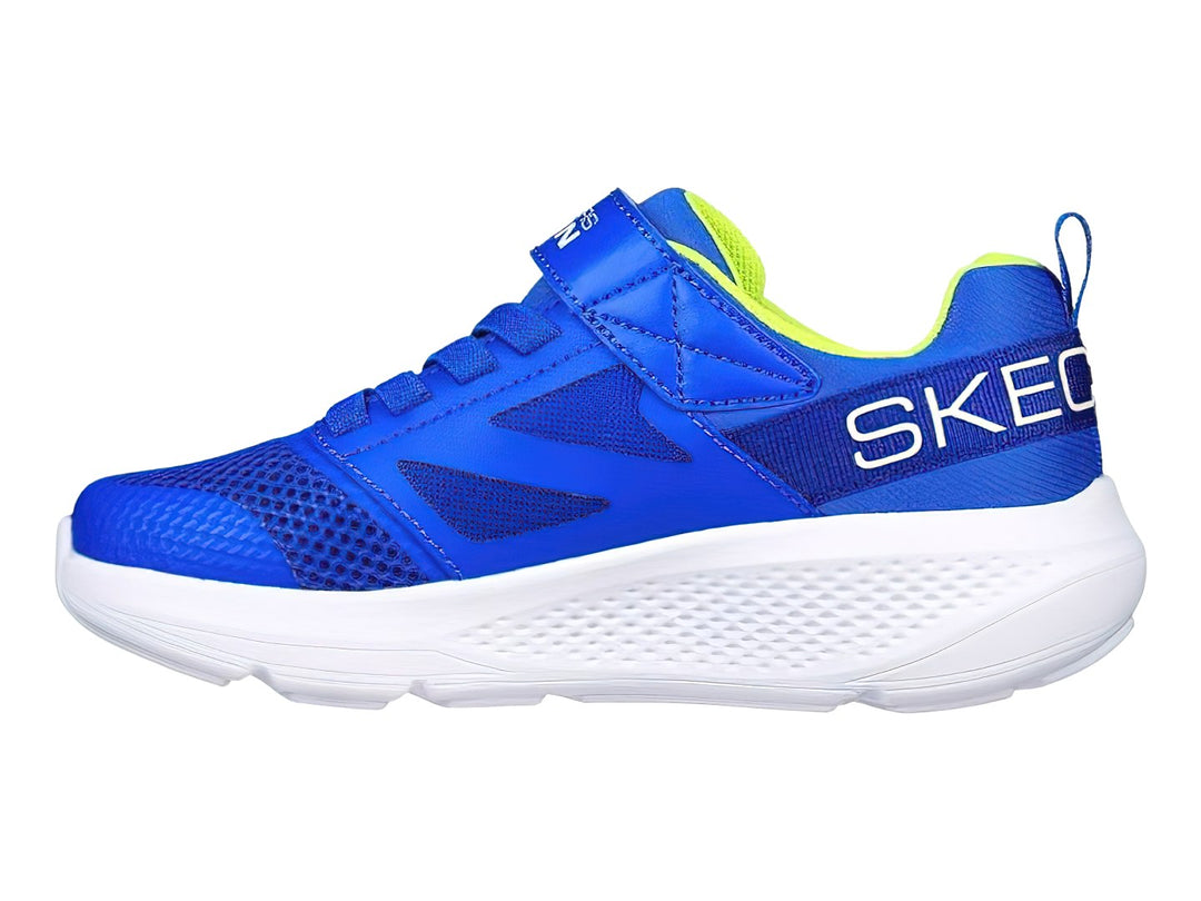 Tenis deportivos Skechers color azul con suela blanca y detalles en verde lima para Niño.