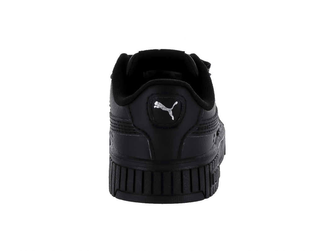 Tenis PUMA Carina 2.0 V infantiles en color negro con cierre de velcro y suela de plataforma.